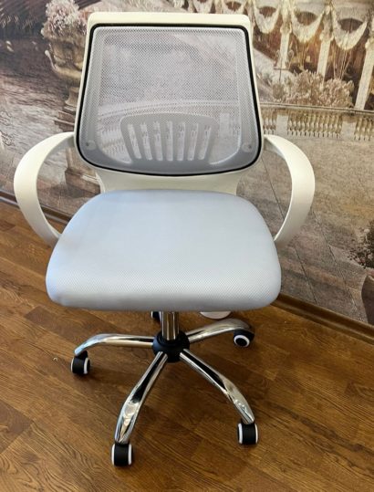 Компьютерное кресло Ergoplus light gray / white — фото 4