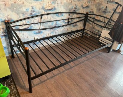 Кушетка Аура (90х200/металлическое основание) Коричневый бархат — фото 2