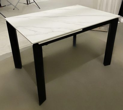 Стол КОРНЕР (CORNER) 120 цвет БЕЛЫЙ МРАМОР (MATT WHITE MARBLE SOLID CERAMIC) / ЧЕРНЫЙ — фото 9