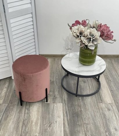 Пуф для гостиной ФЕЛИКС круглый розовый #15, велюр / черный каркас — фото 2