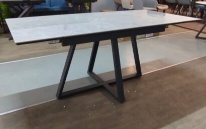 Стол DikLine SKF120 Керамика Cristal Onyx Bianco Polished/подстолье черное/опоры черные — фото 3