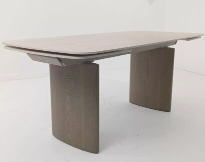 Стол КАЛВИН (CALVIN) 180 цвет ТРАВЕРТИН (MATTE ROME TRAVERTINE SOLID CERAMIC) / СЕРЫЙ ДУБ, ®DISAUR — фото 1