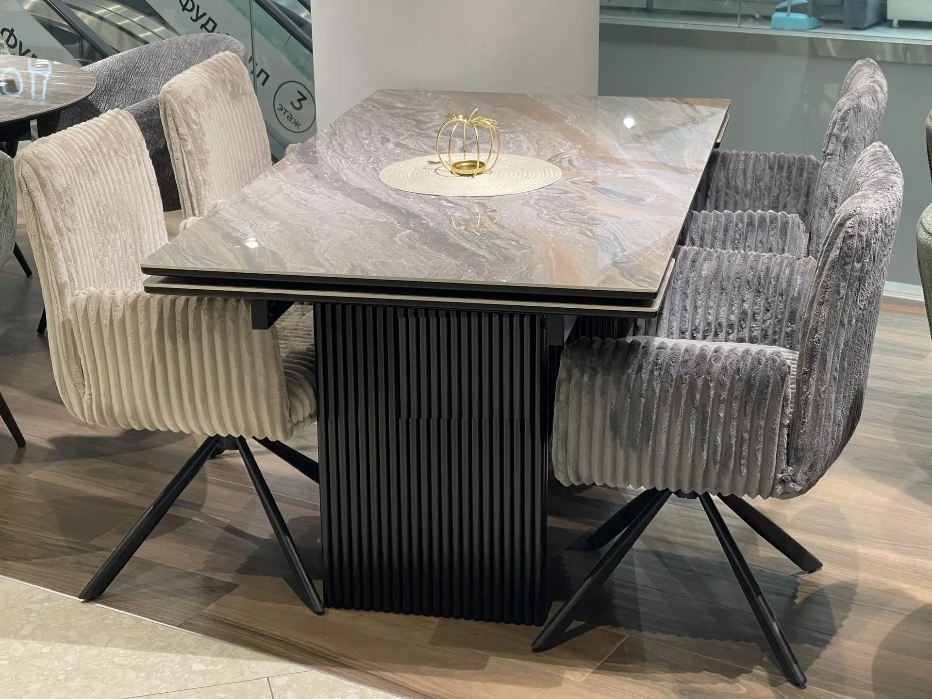 Стол DikLine IKD160 керамика Venetian Brown Light глянец, подстолье черное, опоры черные (2уп.)